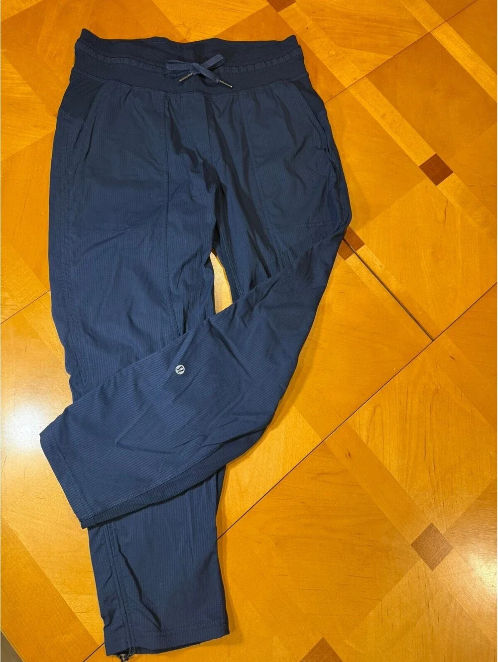 lululemon Women's Size 6 Navy Nulux Jogger Pants Drawstring Waist
